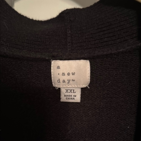 ‼️5/25 A New Day Classic Black Sweater - Picture 2 of 2
